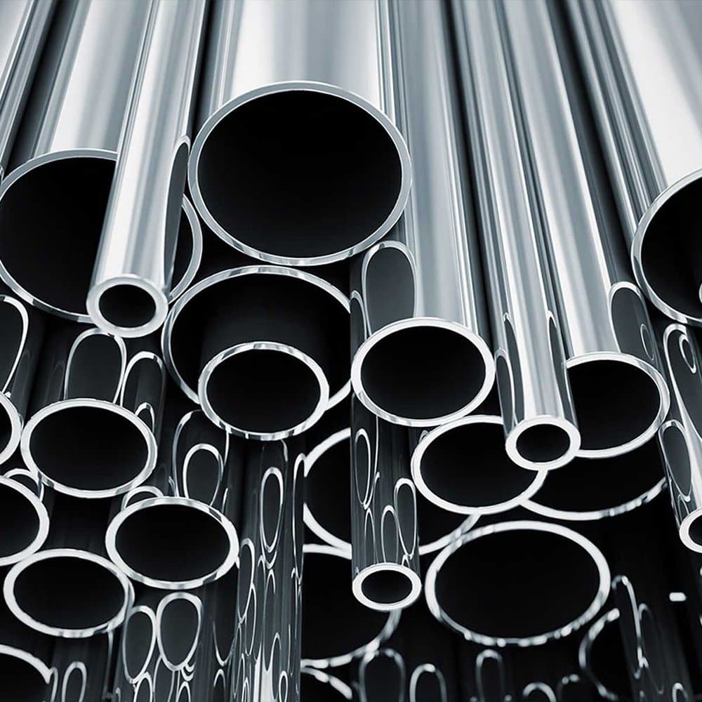 Stainless steel pipes in 304L and 316L grades